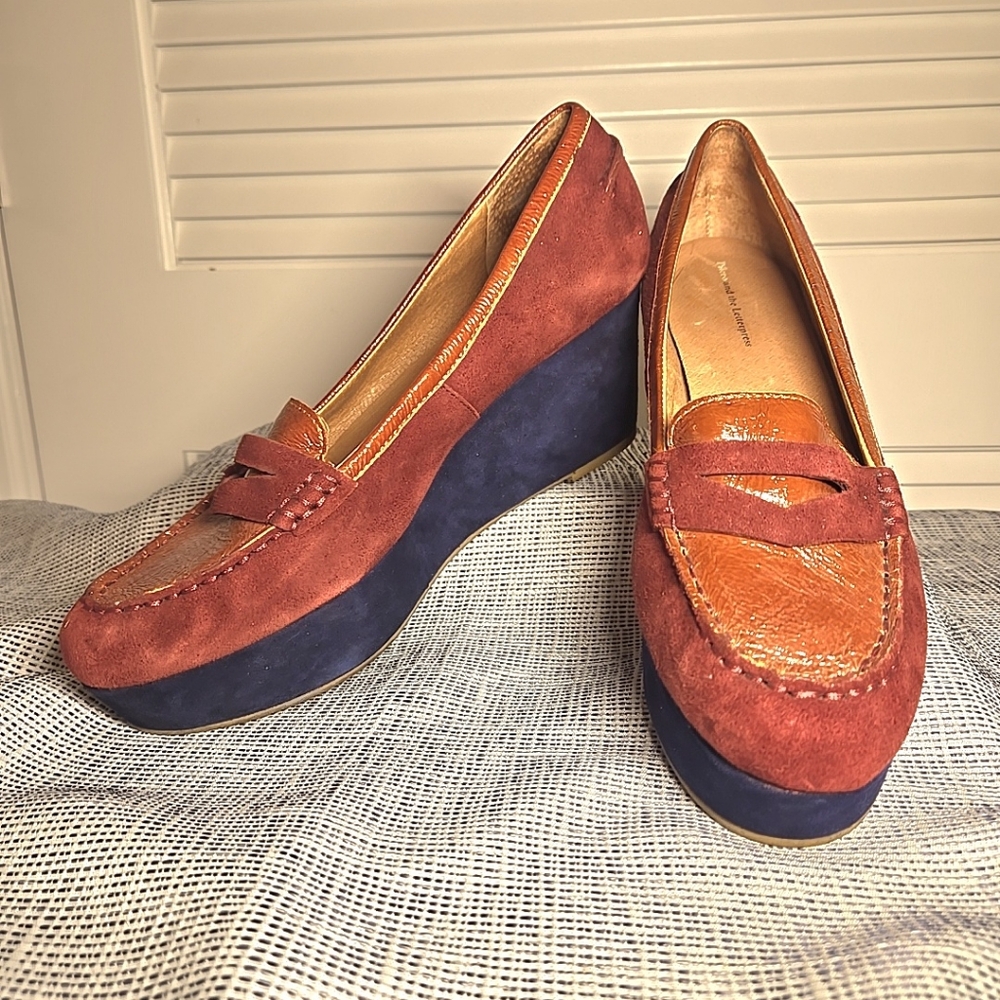 Pilcro and The Letterpress Anthropologie Wedge Blue Red Orange Loafter Suede 9.5